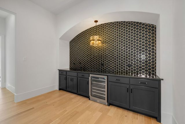 940 Healey Drive, Fairview, TX 75069