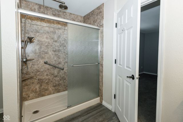 8275 Locke Circle, Avon, IN 46123