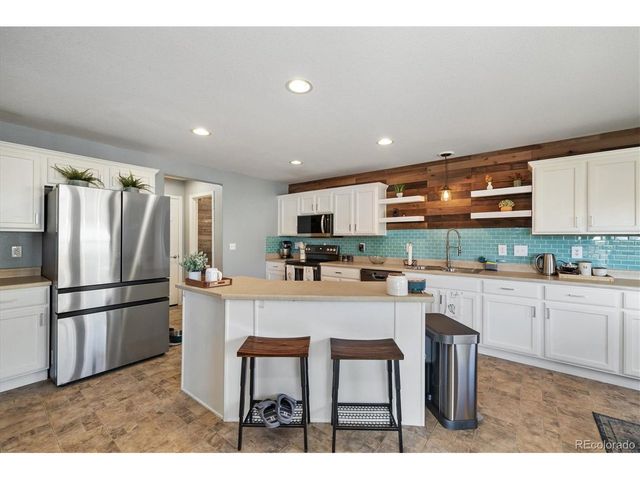 5786 Raleigh Cir, Castle Rock, CO 80104