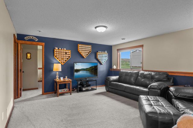 1050 Mallard Street NE, Hanover, MN 55341