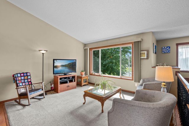 1050 Mallard Street NE, Hanover, MN 55341