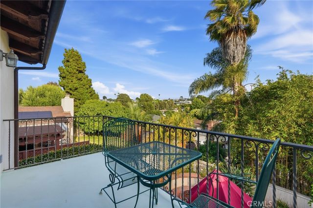 1206 3rd Street, Manhattan Beach, CA 90266