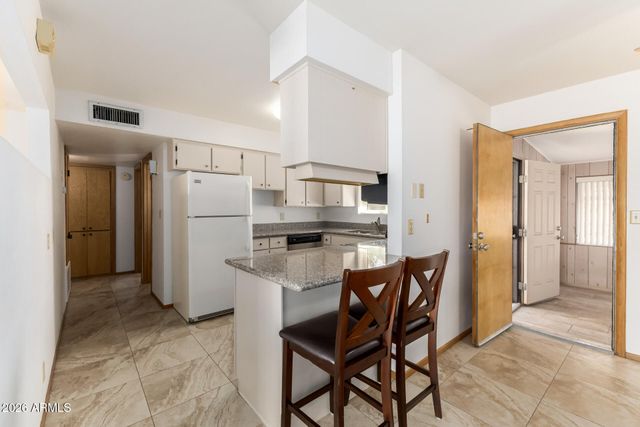 5345 E DALLAS Street, Mesa, AZ 85205