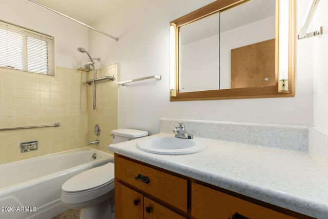 5345 E DALLAS Street, Mesa, AZ 85205