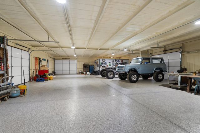 2431 Dr Sanders Road, Aubrey, TX 76227