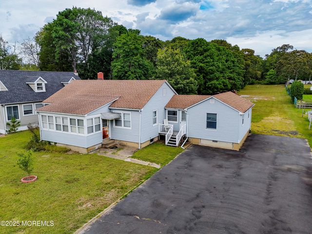 230 Drum Point Road, Brick, NJ 08723