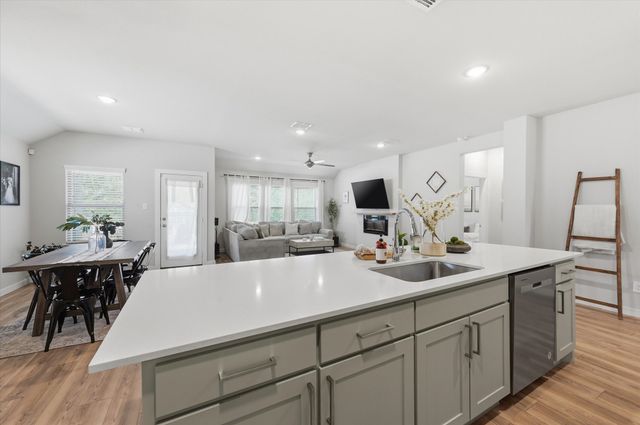 708 Winged Foot Drive, Red Oak, TX 75154