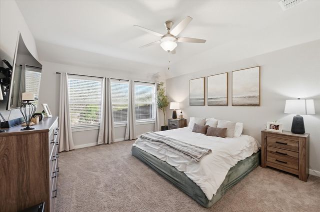 708 Winged Foot Drive, Red Oak, TX 75154