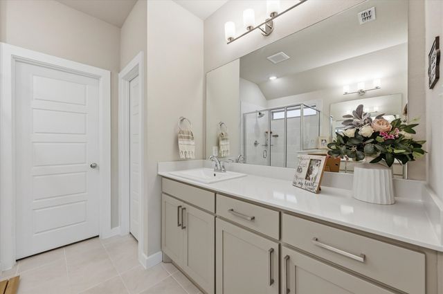 708 Winged Foot Drive, Red Oak, TX 75154