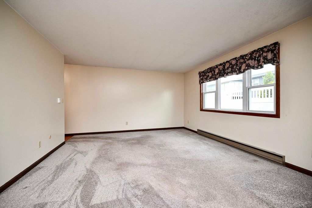 1414F Mcnally Drive, Winona, MN 55987 — photo 4