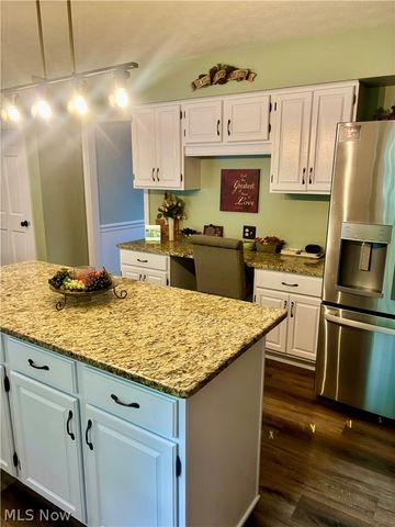 3024 Fallehn Drive, Cortland, OH 44410