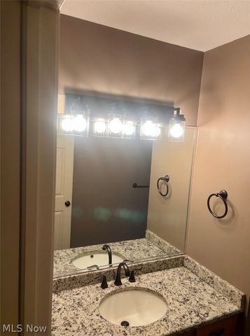 3024 Fallehn Drive, Cortland, OH 44410