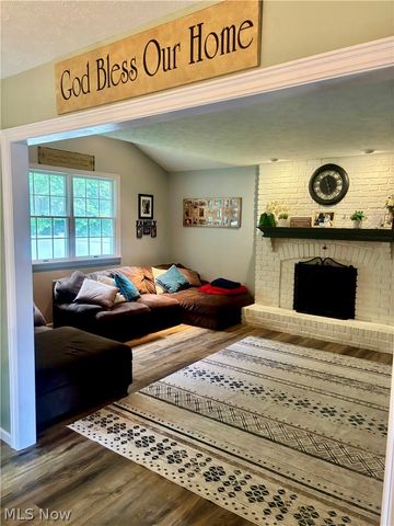 3024 Fallehn Drive, Cortland, OH 44410