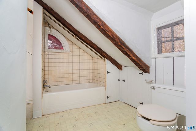 2 & 4 Old Weston Old Weston Road, Weston, CT 06883