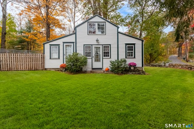 2 & 4 Old Weston Old Weston Road, Weston, CT 06883