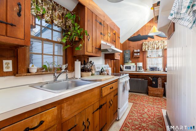 2 & 4 Old Weston Old Weston Road, Weston, CT 06883