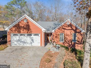 6229 Ivy Springs Drive, Flowery Branch, GA 30542
