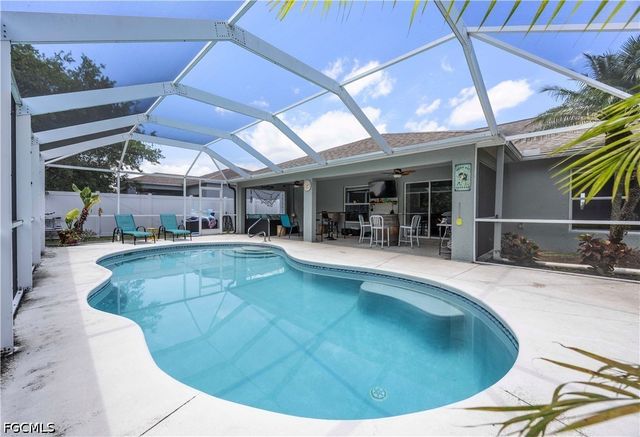 2682 Nature Pointe LOOP, Fort Myers, FL 33905