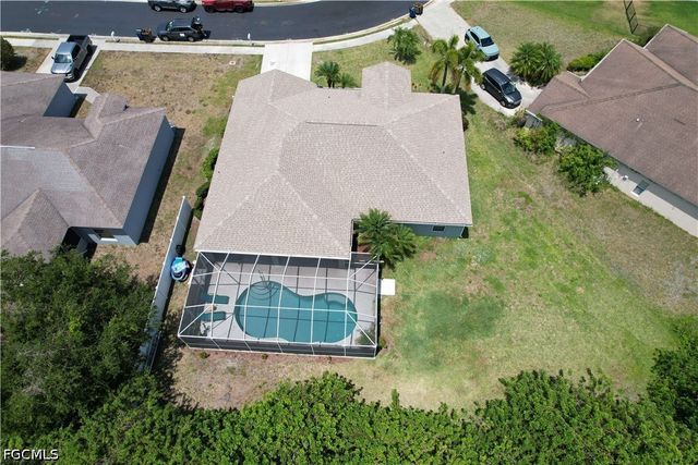2682 Nature Pointe LOOP, Fort Myers, FL 33905