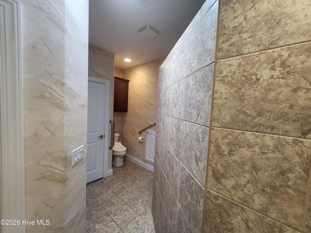 8251 Stenton Drive NE, Leland, NC 28451