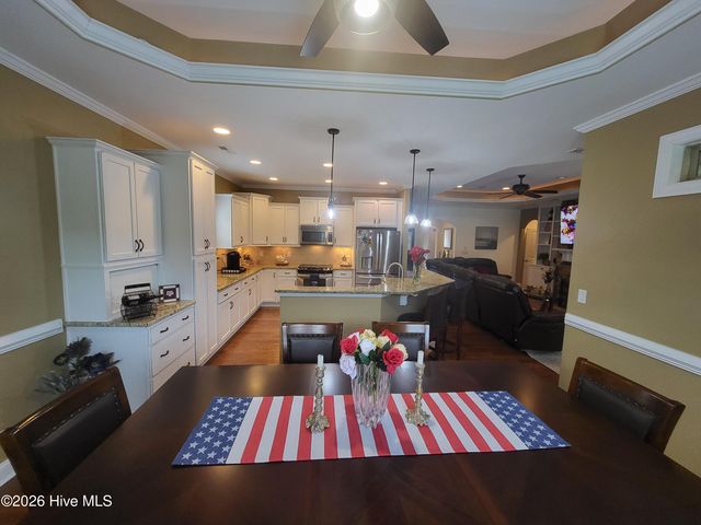 8251 Stenton Drive NE, Leland, NC 28451