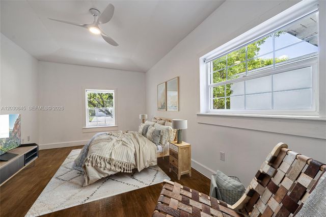 8942 Carlyle Ave, Surfside, FL 33154