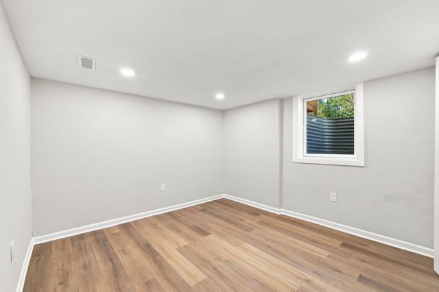 321 W 57th Avenue, Merrillville, IN 46410