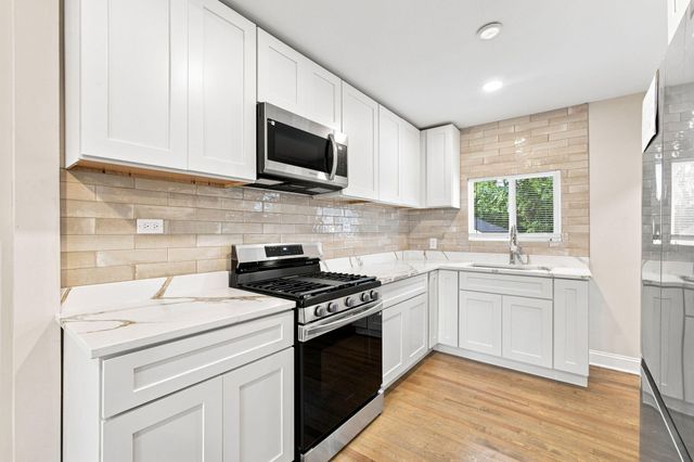321 W 57th Avenue, Merrillville, IN 46410