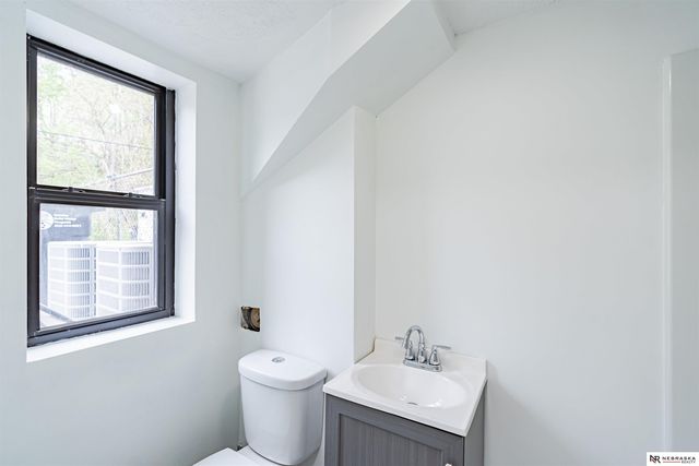 2525 Rees Street, Omaha, NE 68105