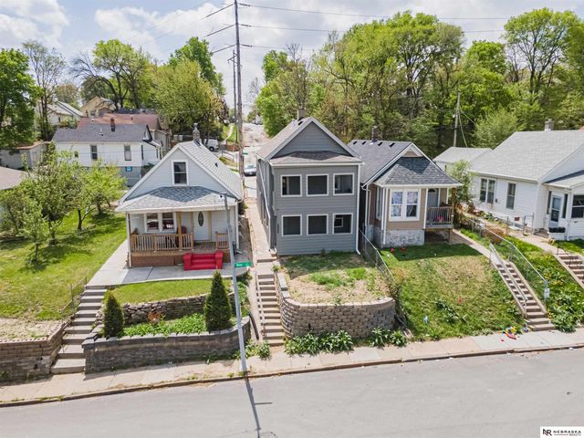 2525 Rees Street, Omaha, NE 68105