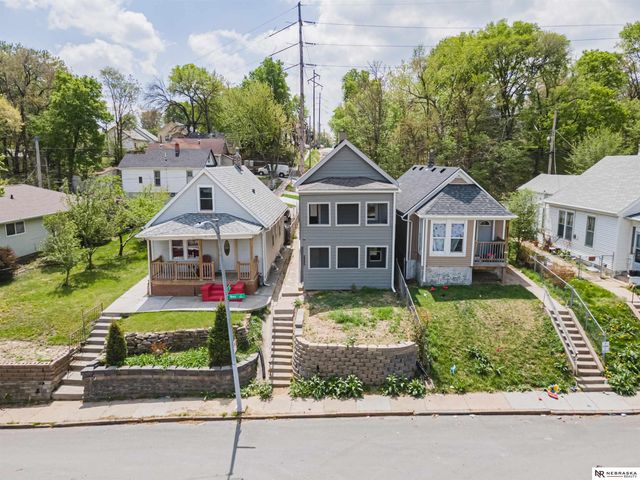 2525 Rees Street, Omaha, NE 68105