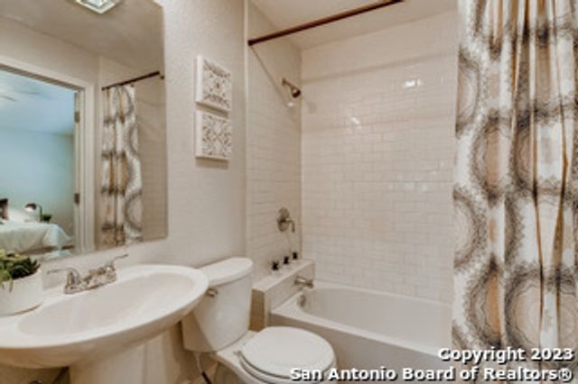 243 LORRAINE AVE, San Antonio, TX 78214