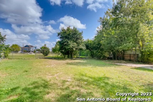 243 LORRAINE AVE, San Antonio, TX 78214