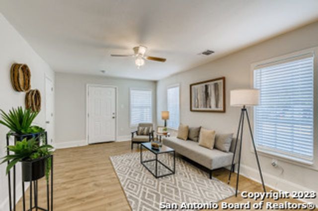 243 LORRAINE AVE, San Antonio, TX 78214