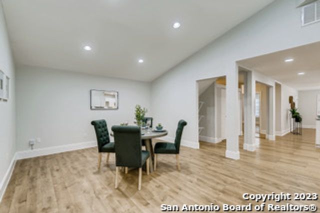 243 LORRAINE AVE, San Antonio, TX 78214