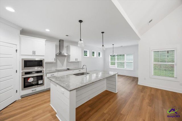 5940 Wesleyan Drive, Macon, GA 31210