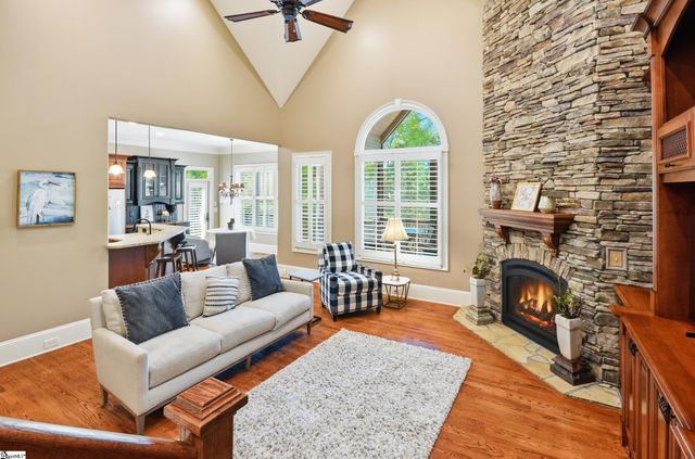 9 Collins Crest Court, Greenville, SC 29607