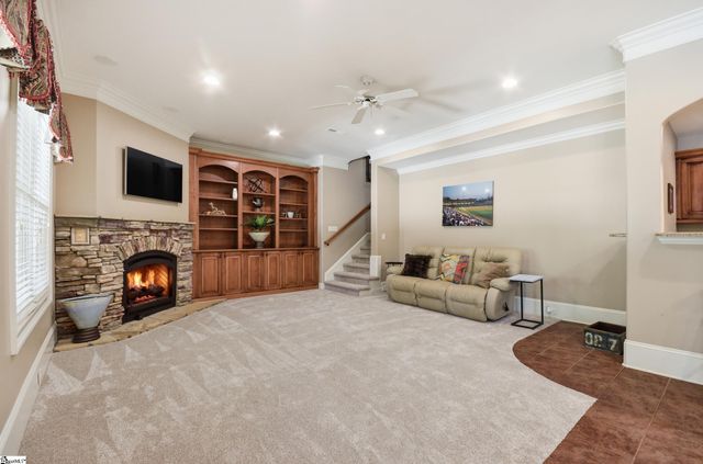 9 Collins Crest Court, Greenville, SC 29607
