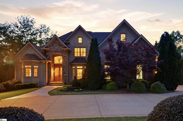 9 Collins Crest Court, Greenville, SC 29607
