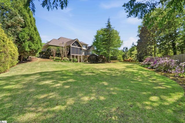 9 Collins Crest Court, Greenville, SC 29607