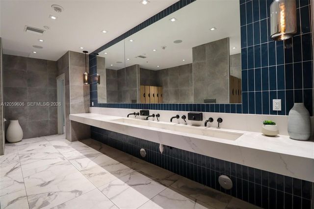 90 SW 3rd Street 3212, Miami, FL 33130