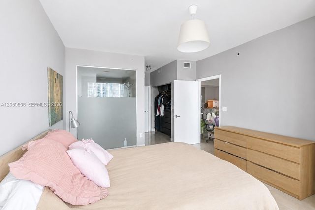 90 SW 3rd Street 3212, Miami, FL 33130
