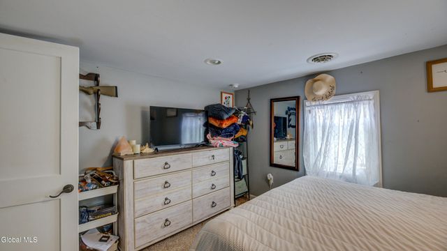 119 5th Avenue, Gloversville, NY 12078