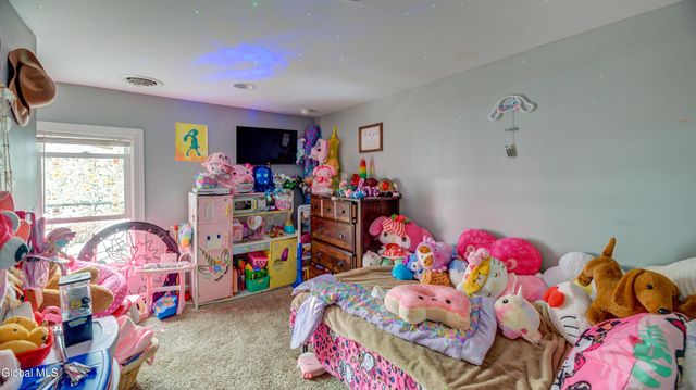 119 5th Avenue, Gloversville, NY 12078