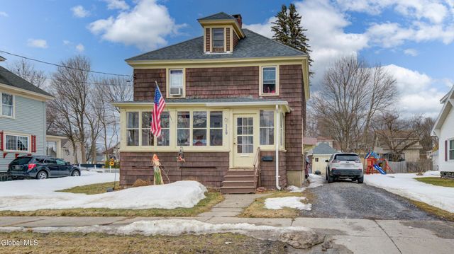 119 5th Avenue, Gloversville, NY 12078