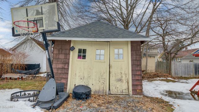 119 5th Avenue, Gloversville, NY 12078