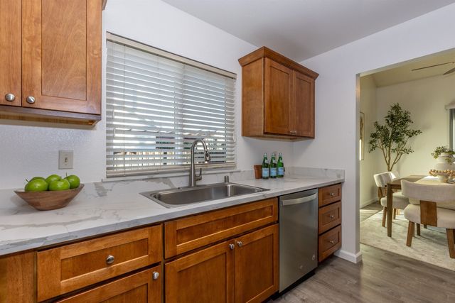 5457 Treeflower Dr, Livermore, CA 94551