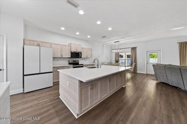 1246 Alaqua Way, West Melbourne, FL 32904