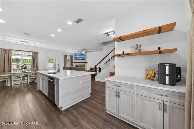 1246 Alaqua Way, West Melbourne, FL 32904