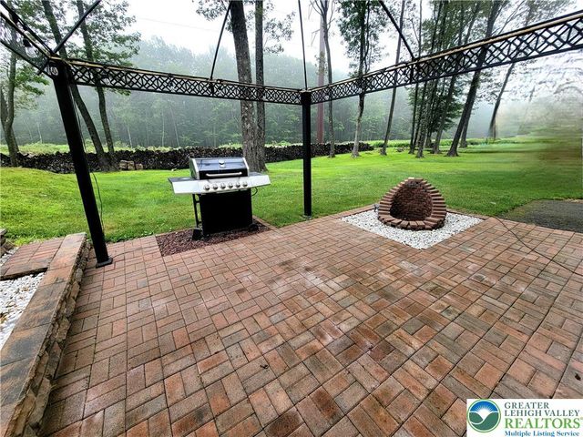 1025 CRICKET Lane, Tobyhanna Twp, PA 18334